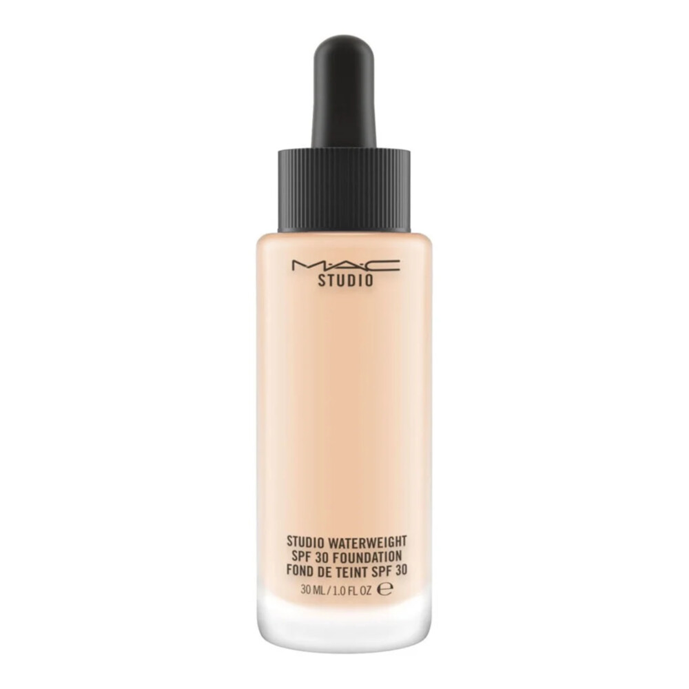 MAC NC15 Studio Waterweight SPF30 Foundation 30 ml