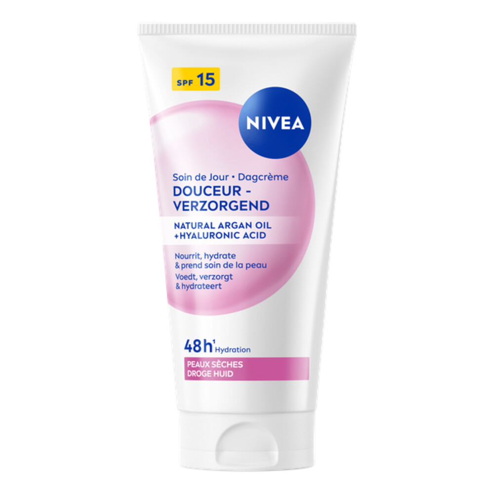 NIVEA Essentials SPF15 Verzorgende Dagcrème 50 ml