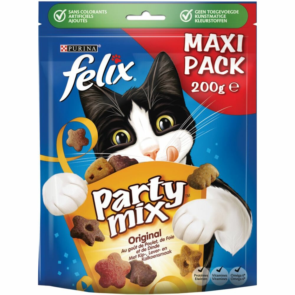 felix cat snacks