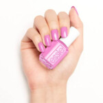 Essie Nagellak 890 In The You-Niverse - 10.07 euro