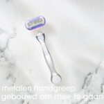 Gillette Venus Deluxe Smooth Platinum Scheersysteem - 9.2 euro