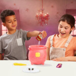Moose Toys Magic Mixies Magical Gem Suprise Fire - 17.99 euro