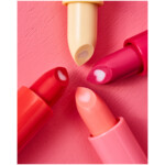 essence Heart Core Fruity Lip Balm 02 Sweet Strawberry - 1.79 euro