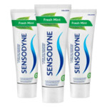 Plein <b>3x</b> Sensodyne Tandpasta Fresh Mint aanbieding