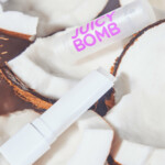 essence Juicy Bomb Glossy Butter Balm  06 Wake Me Up Before You Coco - 2.79 euro