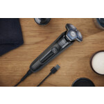 Philips Shaver Series 7000 + 3 Extra Cartrides - 173.99 euro