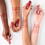 essence Juicy Bomb Plumping Lipgloss 08 Pure Raspberry - 2.95 euro