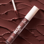 essence Blur Soufflé Matte Lip Cream 01 Deep Scroll - 3.35 euro