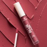 essence Blur Soufflé Matte Lip Cream 05 Crush Hour - 3.49 euro