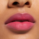 essence Blur Soufflé Matte Lip Cream 05 Crush Hour - 3.49 euro