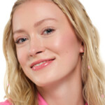 essence Hydra Kiss Lip Oil 11 Rosy Sparkle - 2.89 euro