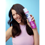 3x NIVEA Styling Spray Hold 4 Diamond Gloss Care - 16.71 euro