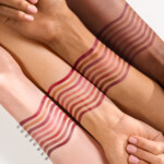essence Line & Stain Lipliner 01 Everyone`s Nude-Pink - 2.19 euro