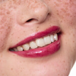 essence The Super Peptide Glossy Lip Treatment 08 Cherrylicious! - 2.89 euro