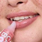 essence Candy Bomb Shiny Lipgloss 01 Cotton Candy - 1.25 euro