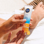 2x Nivea Sun Shine Control Zonnecrème Gezicht SPF 30 - 36.52 euro