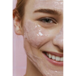 Nivea Rijstscrub Mild met Bio Framboos - 10.49 euro