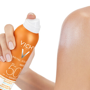 Vichy Capital Soleil Hydraterende Zonnebrand Mist SPF50 - 19.49 euro