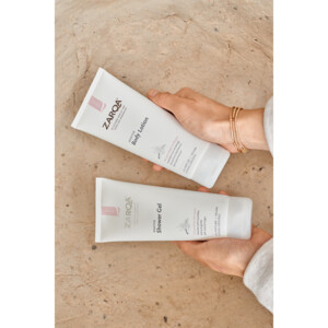 Zarqa Douchegel Sensitive - 7.49 euro