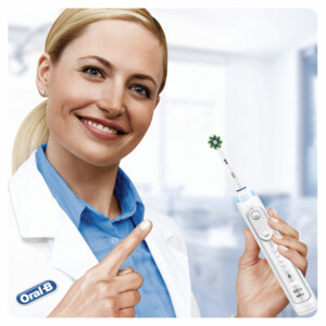 Oral-B Opzetborstels CrossAction - 47.67 euro