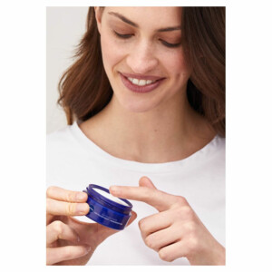 NIVEA Nachtcrème Hydraterend - 11.89 euro