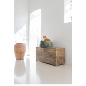 Designed by Lotte Kattenmand Fluweel Fluco Groen 45 x 45 x 35 cm