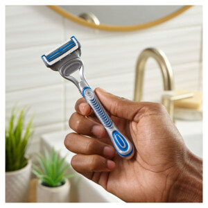 Gillette Scheermes SkinGuard Sensitive - 8.49 euro