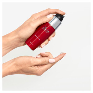 Olay Regenerist Serum, Dagcrème en Gezichtsreiniger Pakket - 46.99 euro
