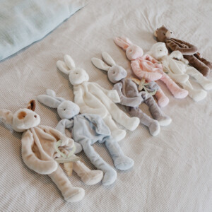 Bunnies By The Bay Speenknuffel Konijn Roze - 13.59 euro