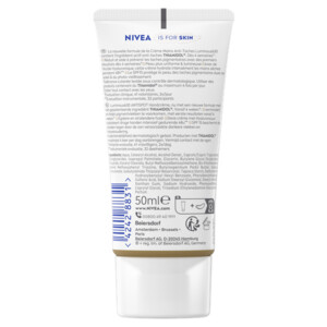 NIVEA Handcréme  Luminous 630 - 12.99 euro