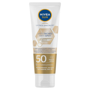 Nivea Sun Zonnemelk + Luminous Gezicht Zonnebrand Pakket - 47.34 euro