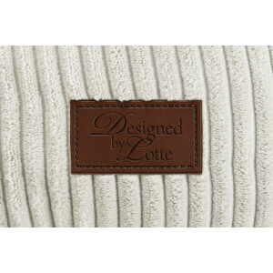 Designed by Lotte Kattenmand Ribbed Lichtgrijs 50 x 50 x 17 cm