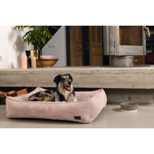 Designed by Lotte Ligbed Ribbed Roze 65 x 60 x 20 cm