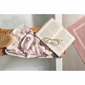 Wilkinson Quattro Scheermes Vrouwen Rose Gold - 8.99 euro