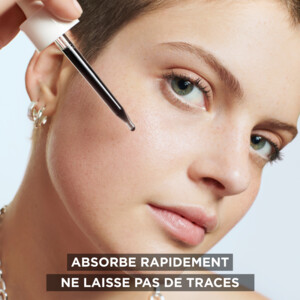 Garnier SkinActive Pure Active Charcoal Anti-Onzuiverheden Serum - 24.99 euro