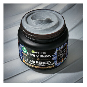 Garnier Loving Blends Magnetic Charcoal Haarmasker - 8.99 euro