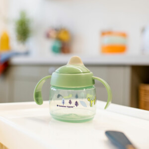 Tommee Tippee Close To Nature Drinkbeker First Trainer Cup Groen 4m+ - 7.35 euro