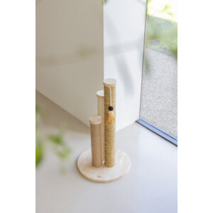Designed by Lotte Krabpaal Hout Willa 39,5 x 39,5 x 70 cm