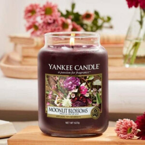 Yankee Candle Geurkaars Large Jar Moonlit Blossoms - 20.79 euro