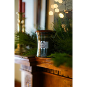 WoodWick Geurkaars Medium Frasier Fir - 20.95 euro