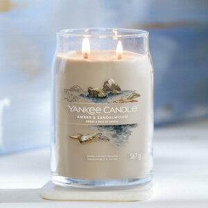 Yankee Candle Geurkaars Large Jar  Amber & Sandalwood - 26.25 euro