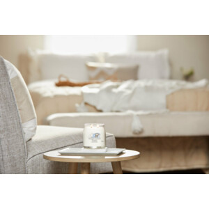 Yankee Candle Geurkaars Medium Jar Soft Blanket - 24.45 euro