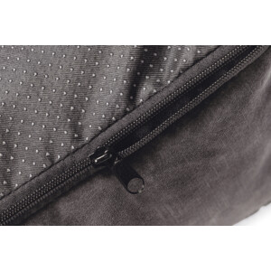 Designed by Lotte Ligkussen Yndis Antraciet 100 x 70 x 15 cm - 108.99 euro