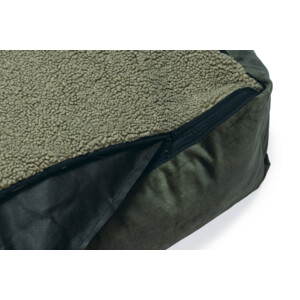 Designed by Lotte Ligbed Yndis  Groen 80 x 70 x 22 cm 