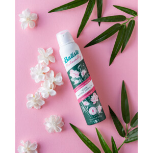 6x Batiste Naturally Droogshampoo Bamboo Fibre & Gardenia - 35.6 euro