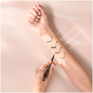 Catrice Calligraph Pro Precise 24h 010 Intense Black - 3.99 euro