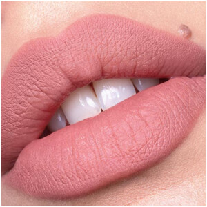 Catrice Plumping Lipliner 010 Understated Chic - 2.69 euro