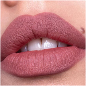 Catrice Plumping Lipliner 040 Starring Role - 2.69 euro