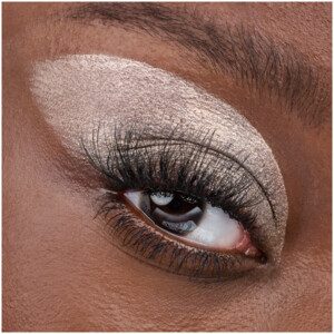 Catrice All Over Glow Tint 020 Keep Blushing - 3.99 euro