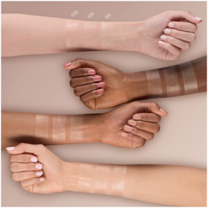 Catrice All Over Glow Tint 030 Sun Dip - 4.49 euro